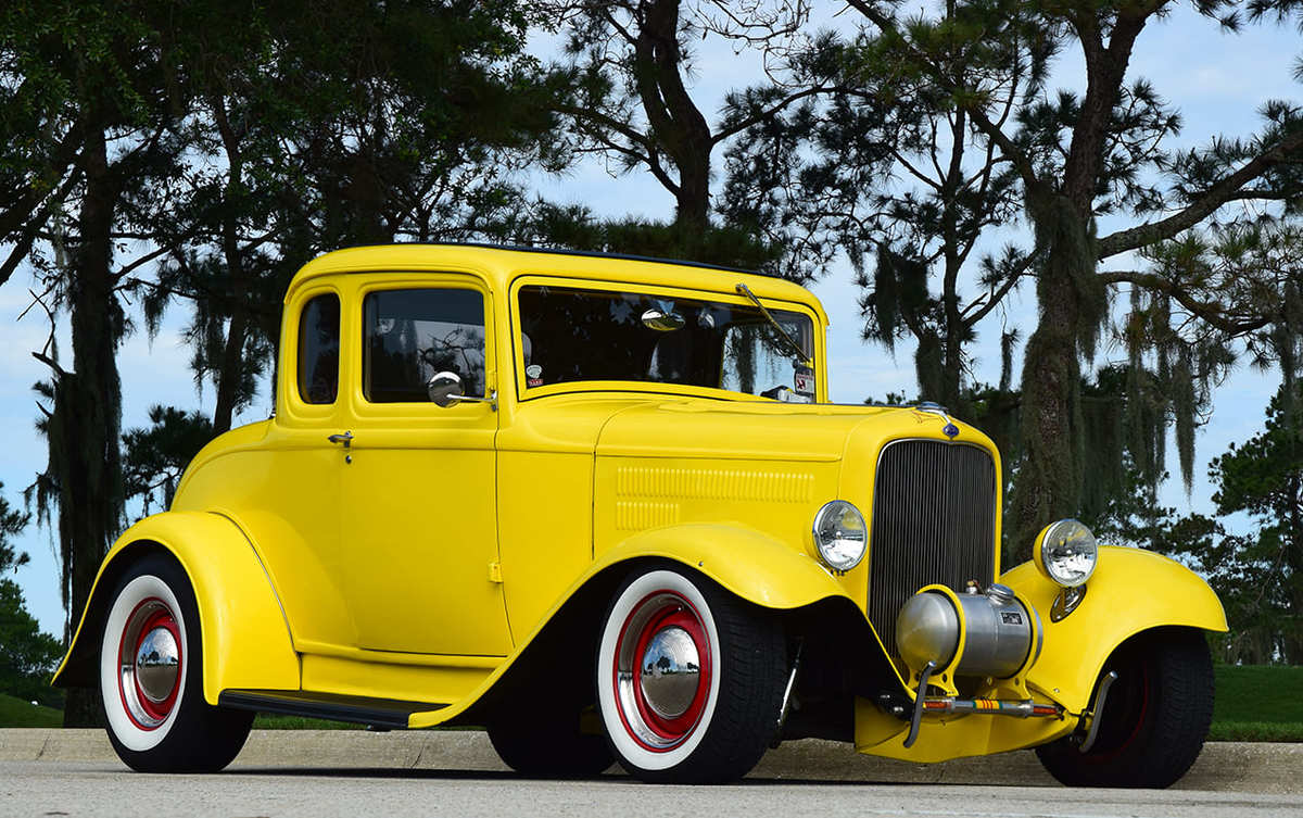 1932 Ford Five Window Coupe Wallpapers