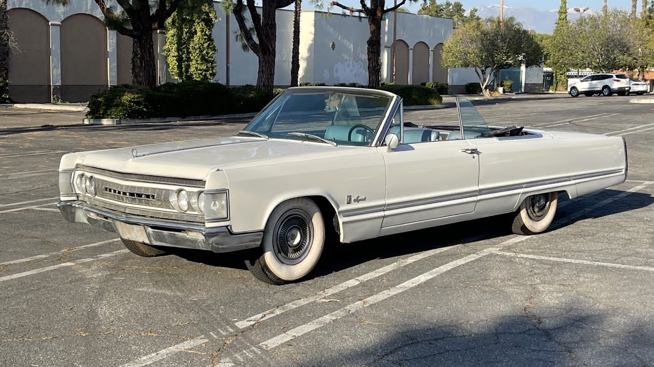 1967 Chrysler Imperial Crown Coupe Wallpapers