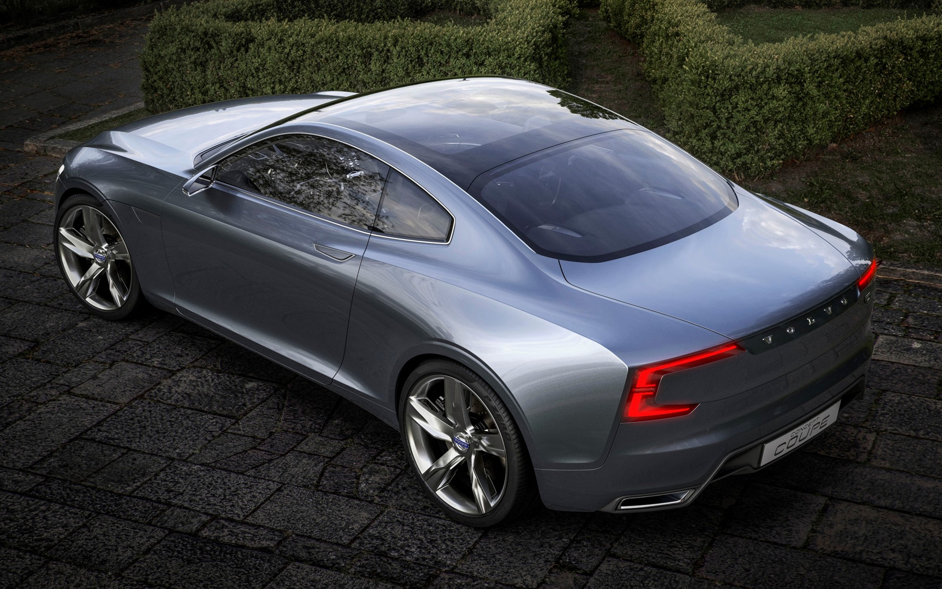 2013 Volvo Coupe Concept Wallpapers