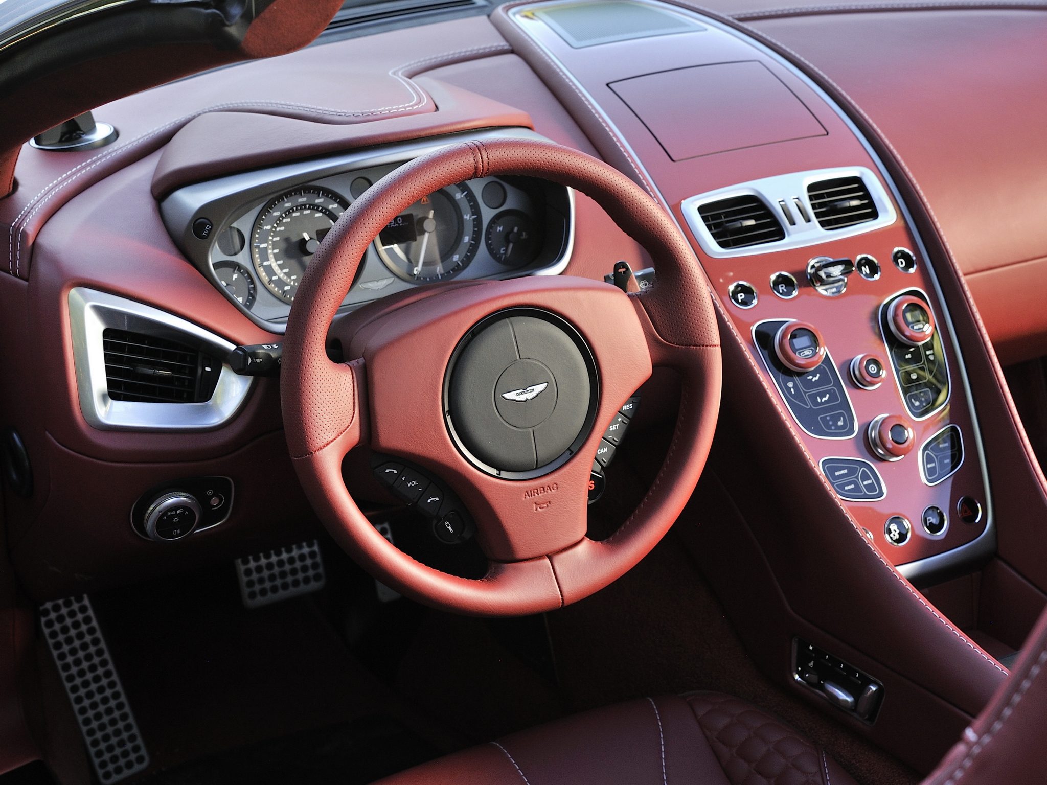 2014 Aston Martin Vanquish Volante Wallpapers