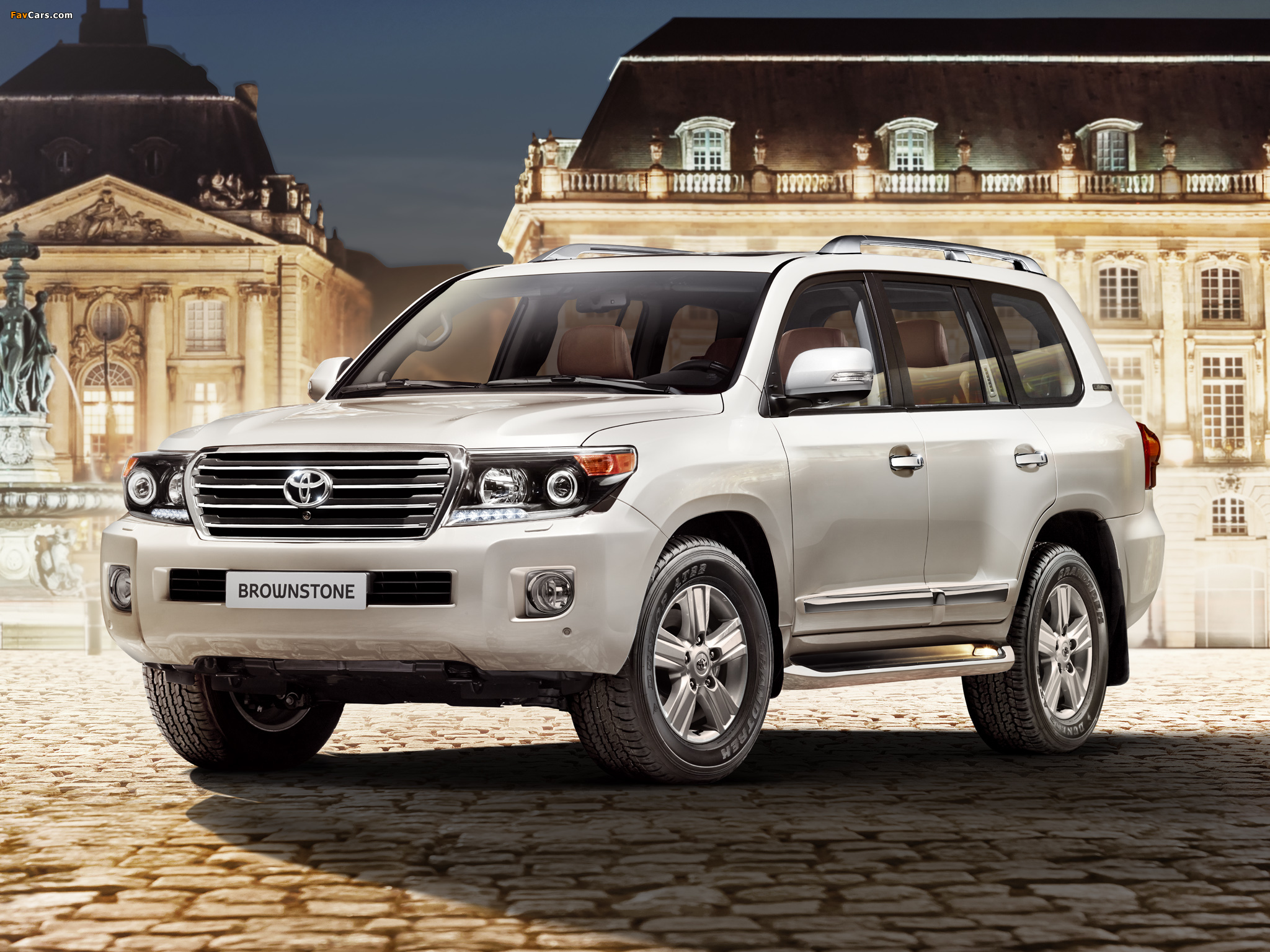 2014 Toyota Land Cruiser Wallpapers