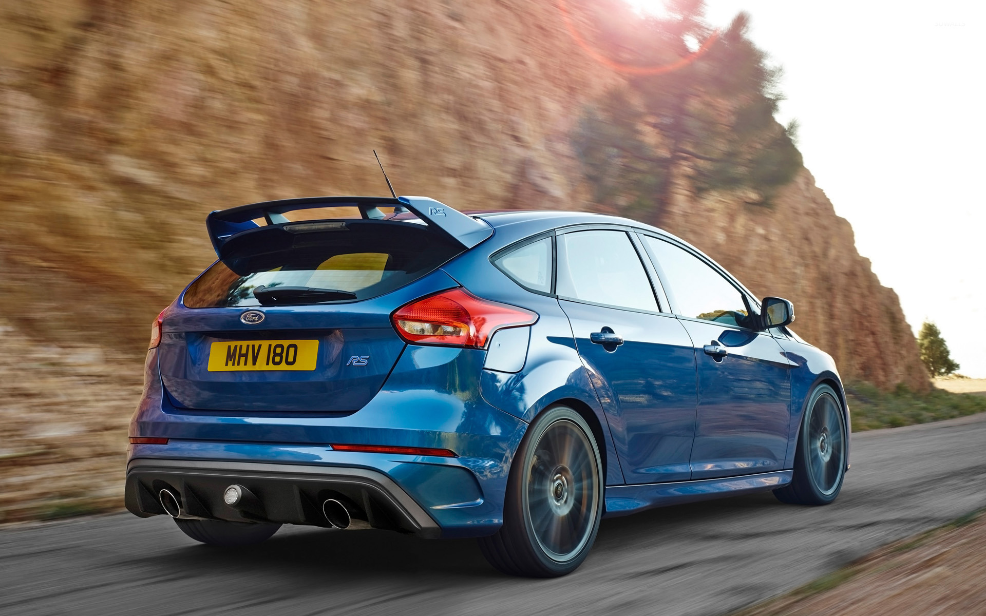 2015 Ford Focus Wallpapers