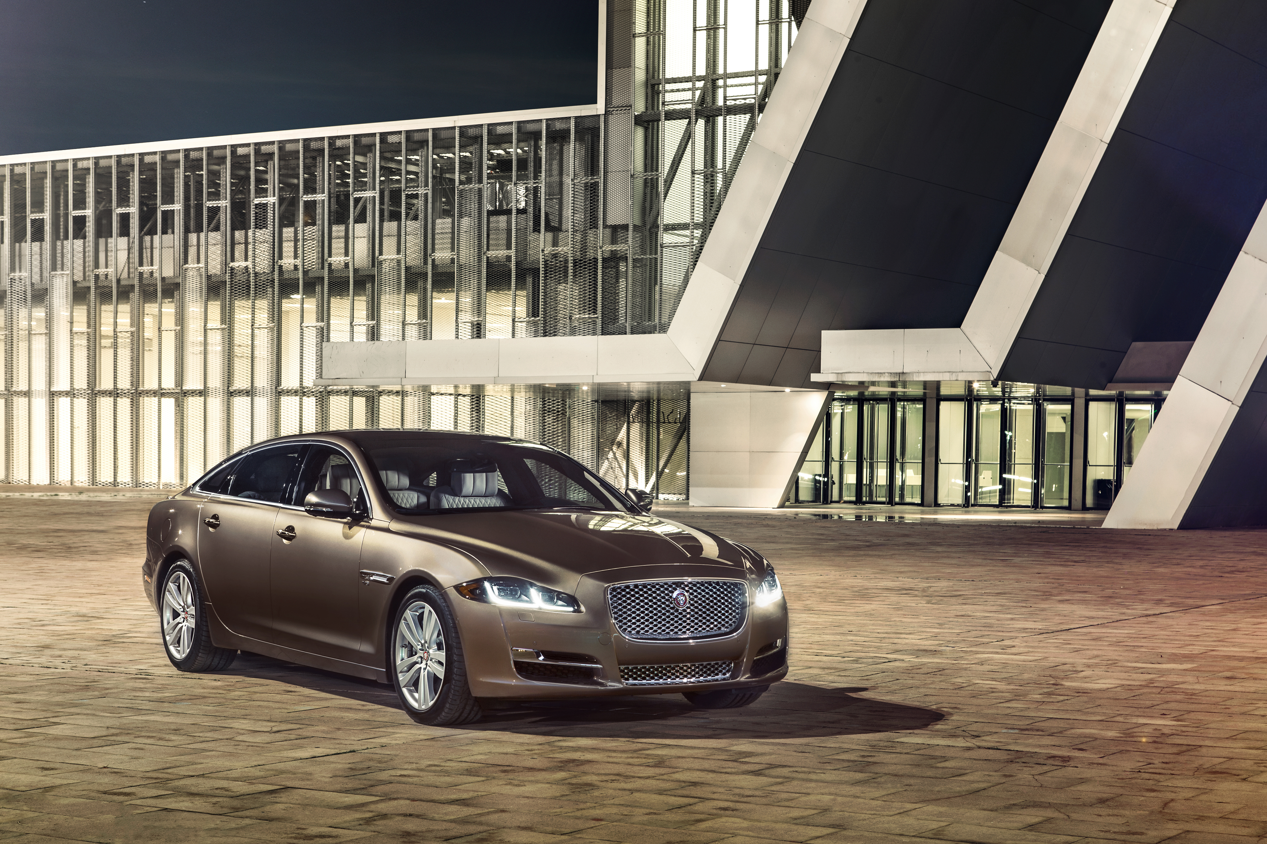 2018 Jaguar Xj Wallpapers