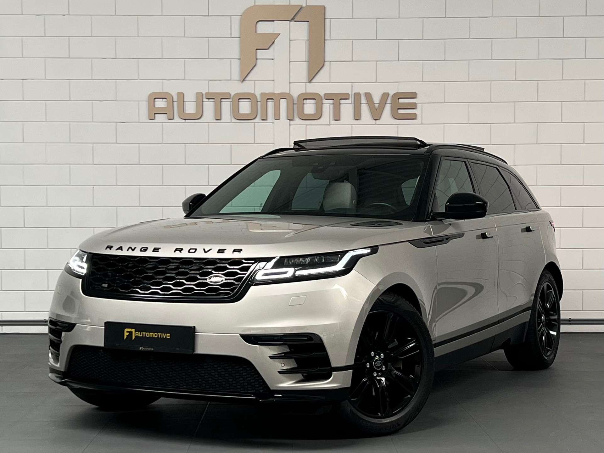 2018 Range Rover Velar R Dynamic Wallpapers