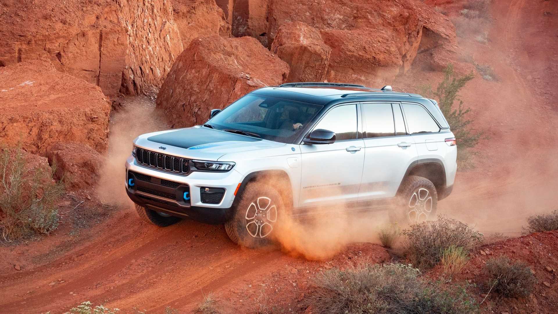 2022 Jeep Grand Cherokee Trailhawk Wallpapers