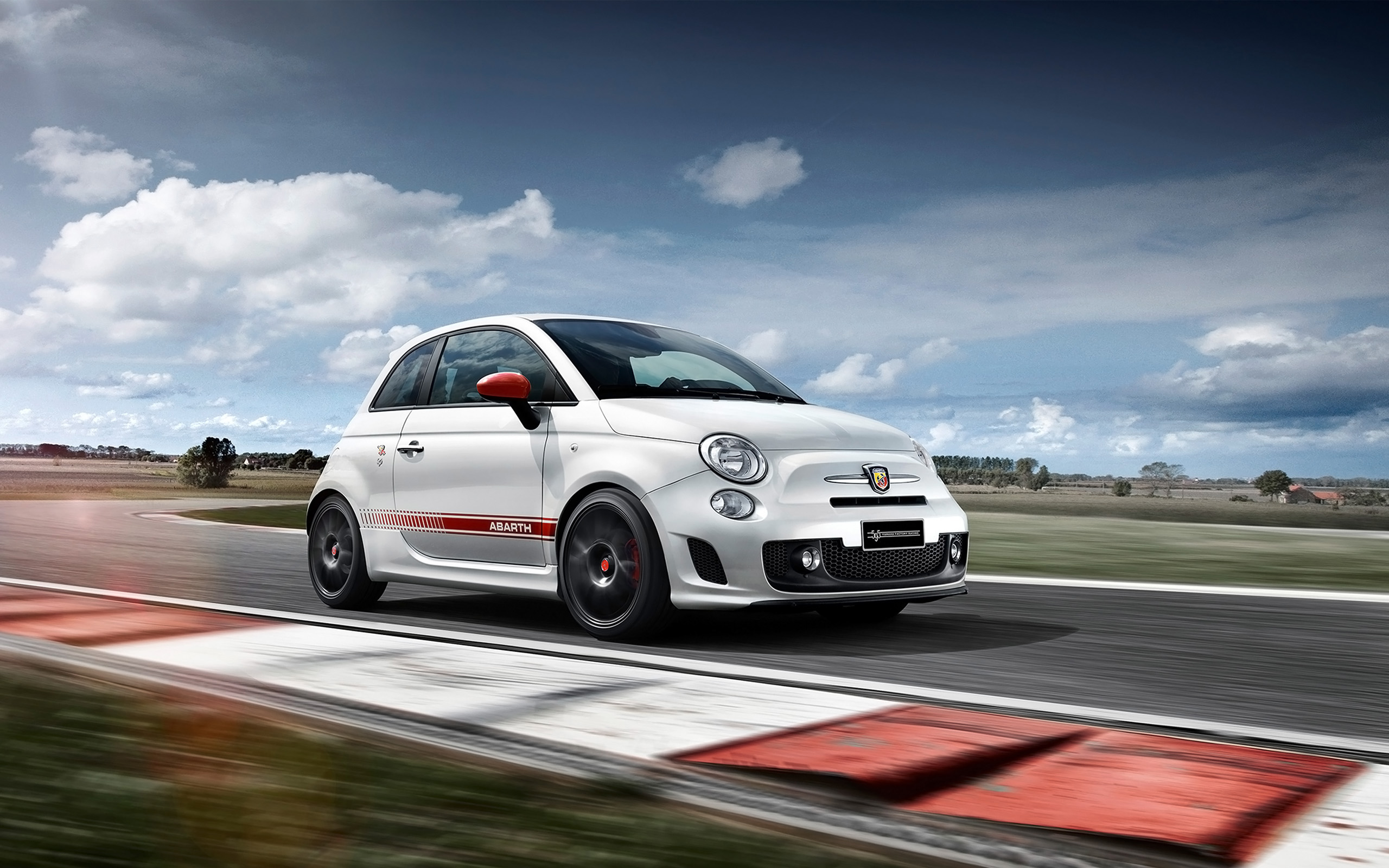 Abarth 595 Wallpapers