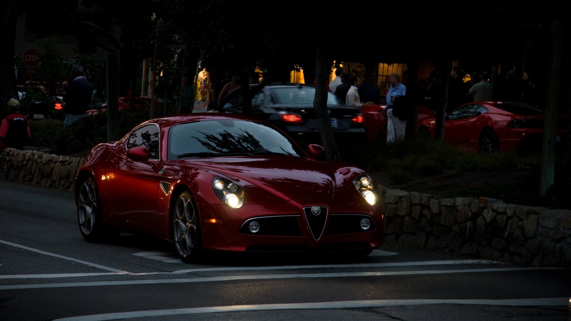 Alfa Romeo 8C Spider Wallpapers