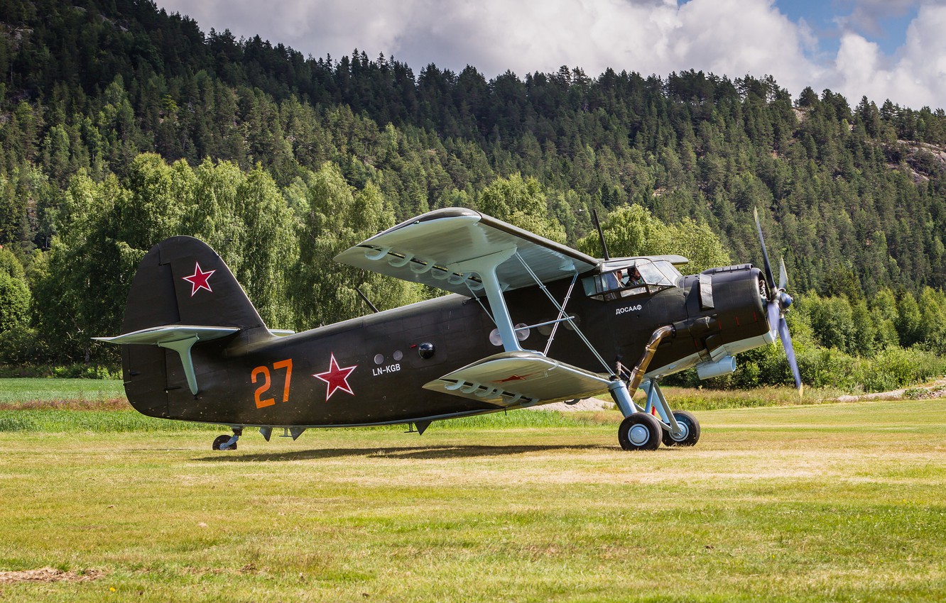 Antonov An-2 Wallpapers