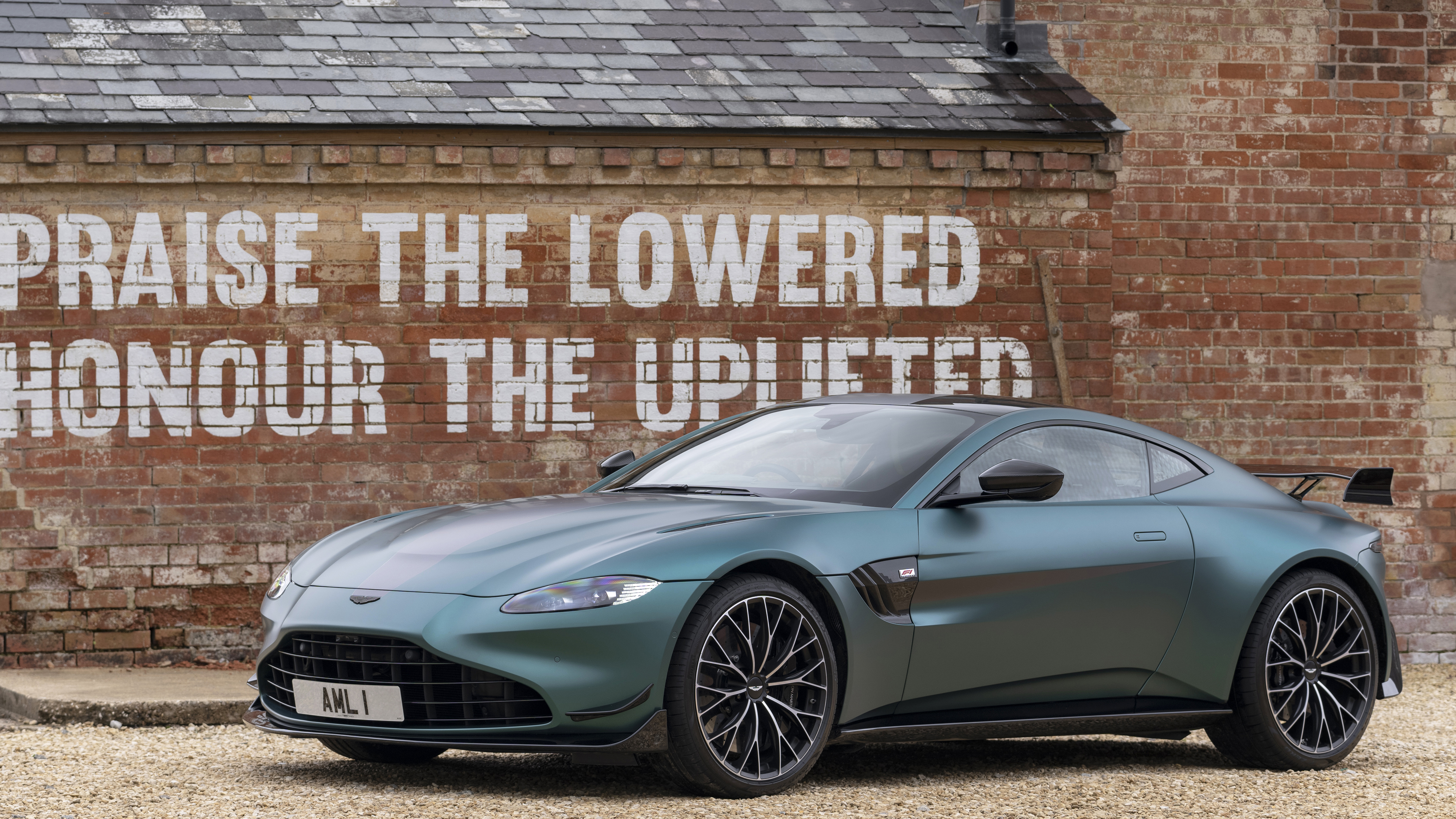 Aston Martin Wallpapers