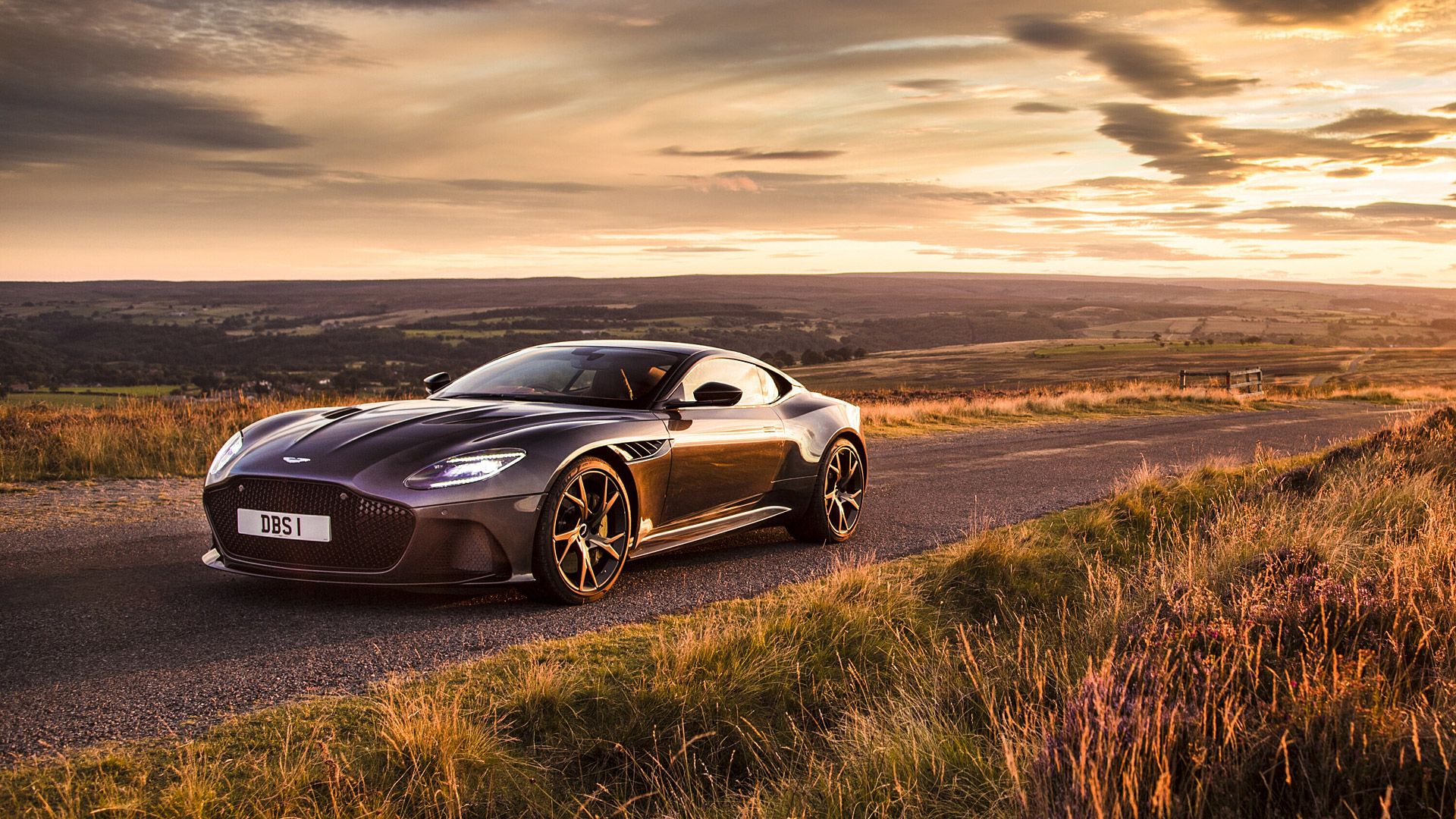 Aston Martin Dbs Volante Wallpapers