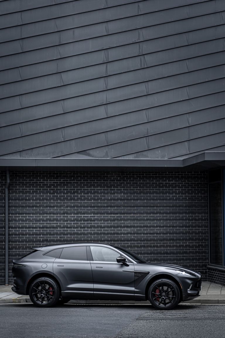 Aston Martin Dbx Wallpapers