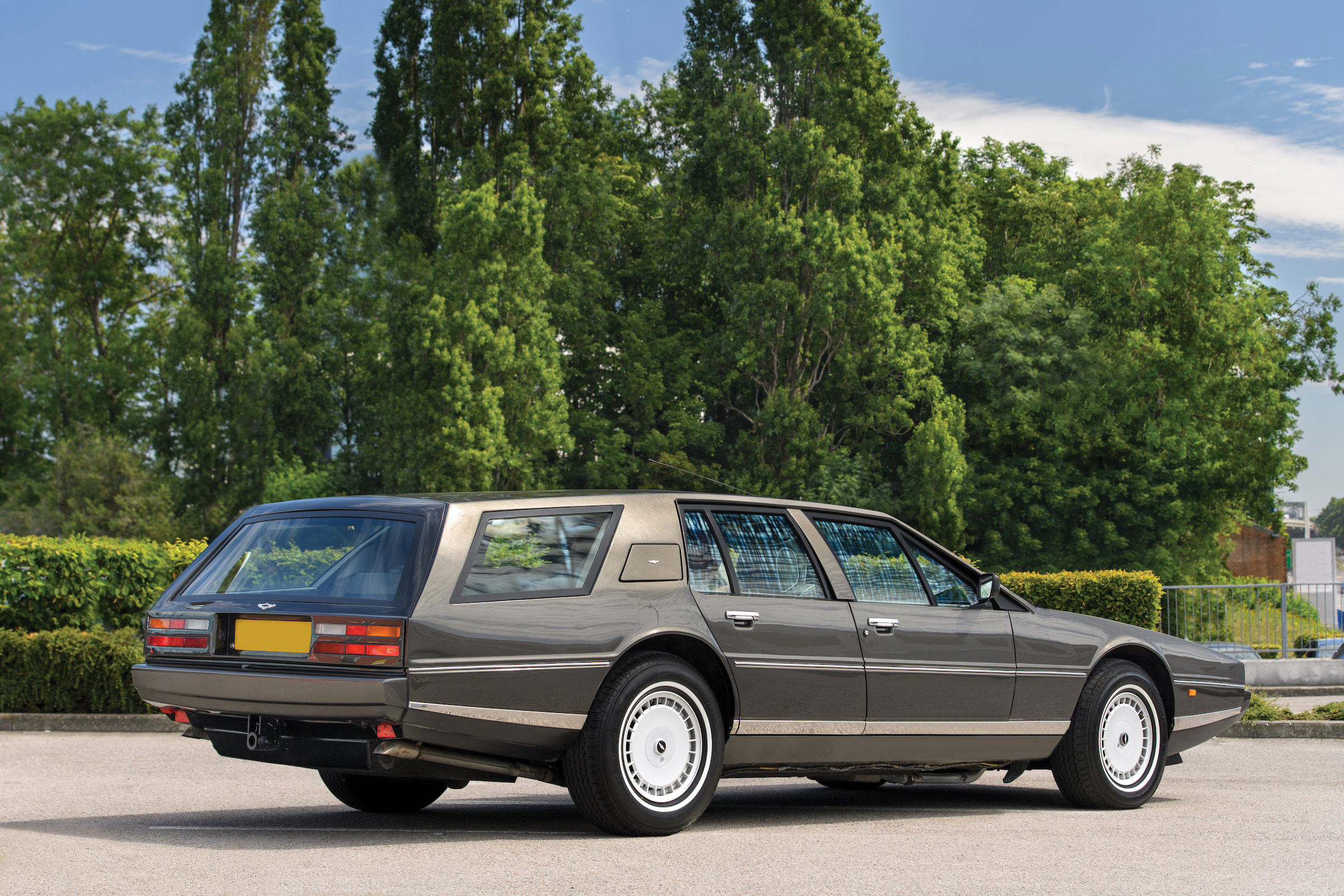 Aston Martin Lagonda Wallpapers