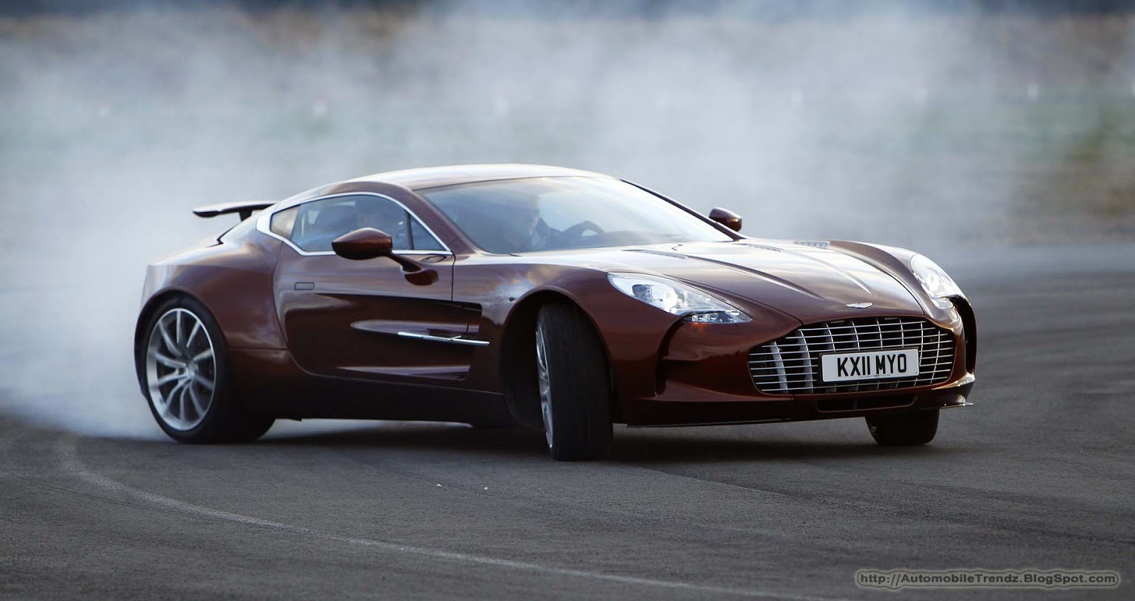 Aston Martin One-77 Wallpapers