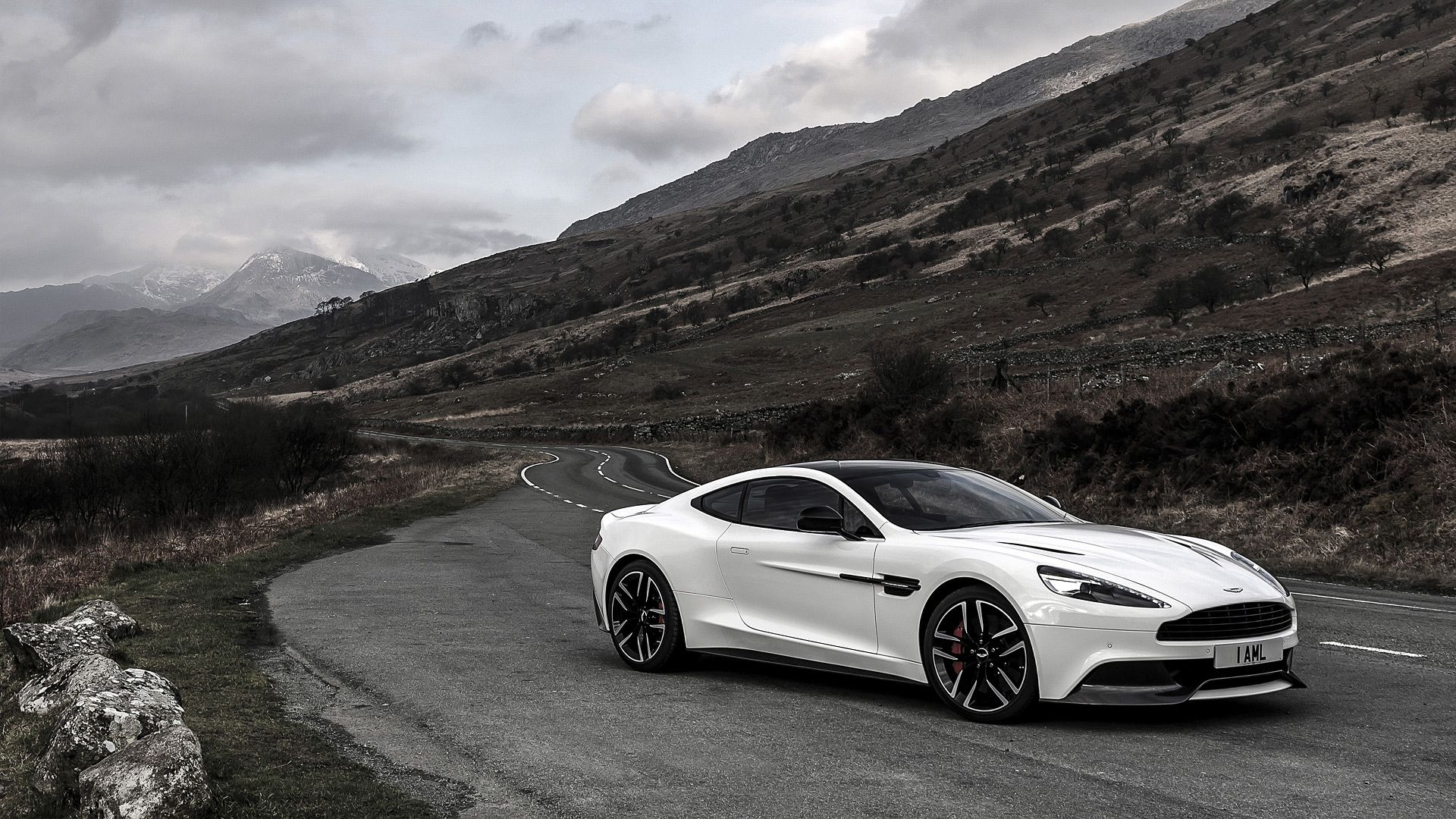 Aston Martin Vanquish Wallpapers