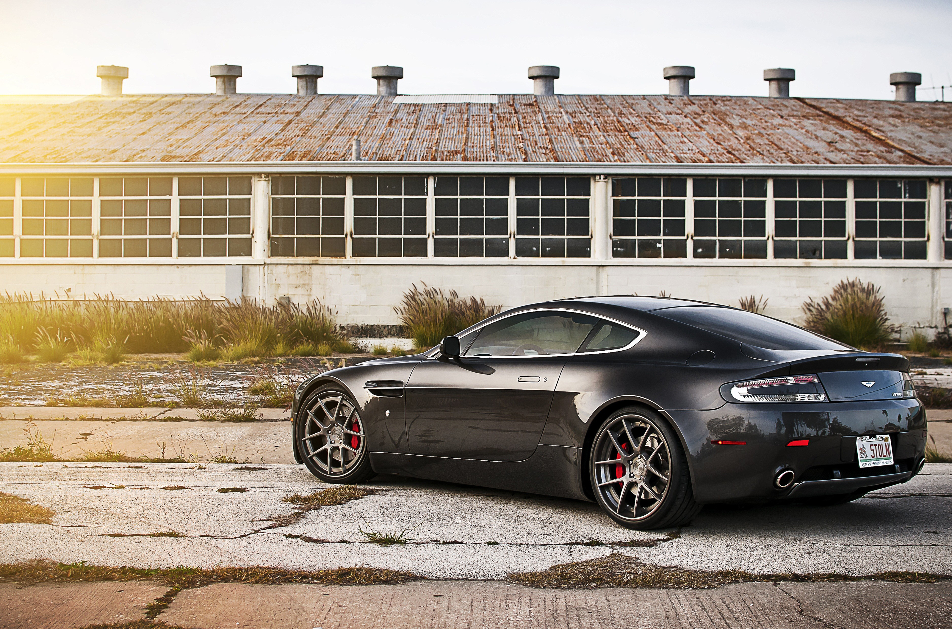 Aston Martin Vantage Wallpapers