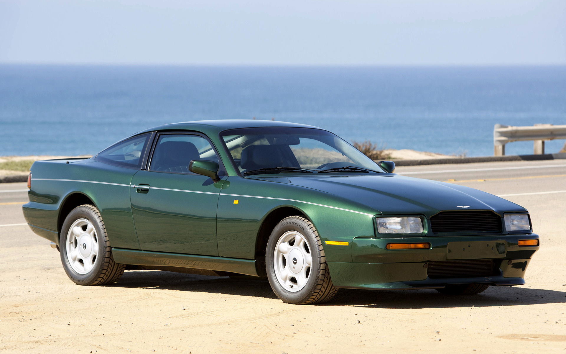 Aston Martin Virage Wallpapers