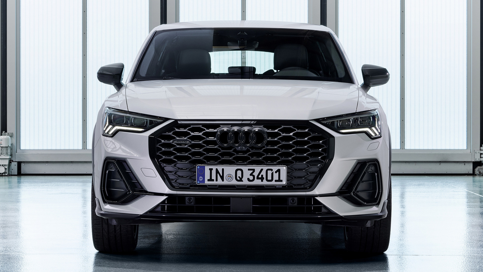 Audi Q3 Sportback Edition One Wallpapers