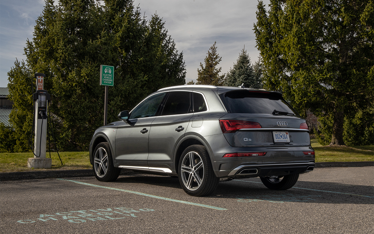 Audi Q5 55 Tfsi Plug-In Hybrid S Line Wallpapers