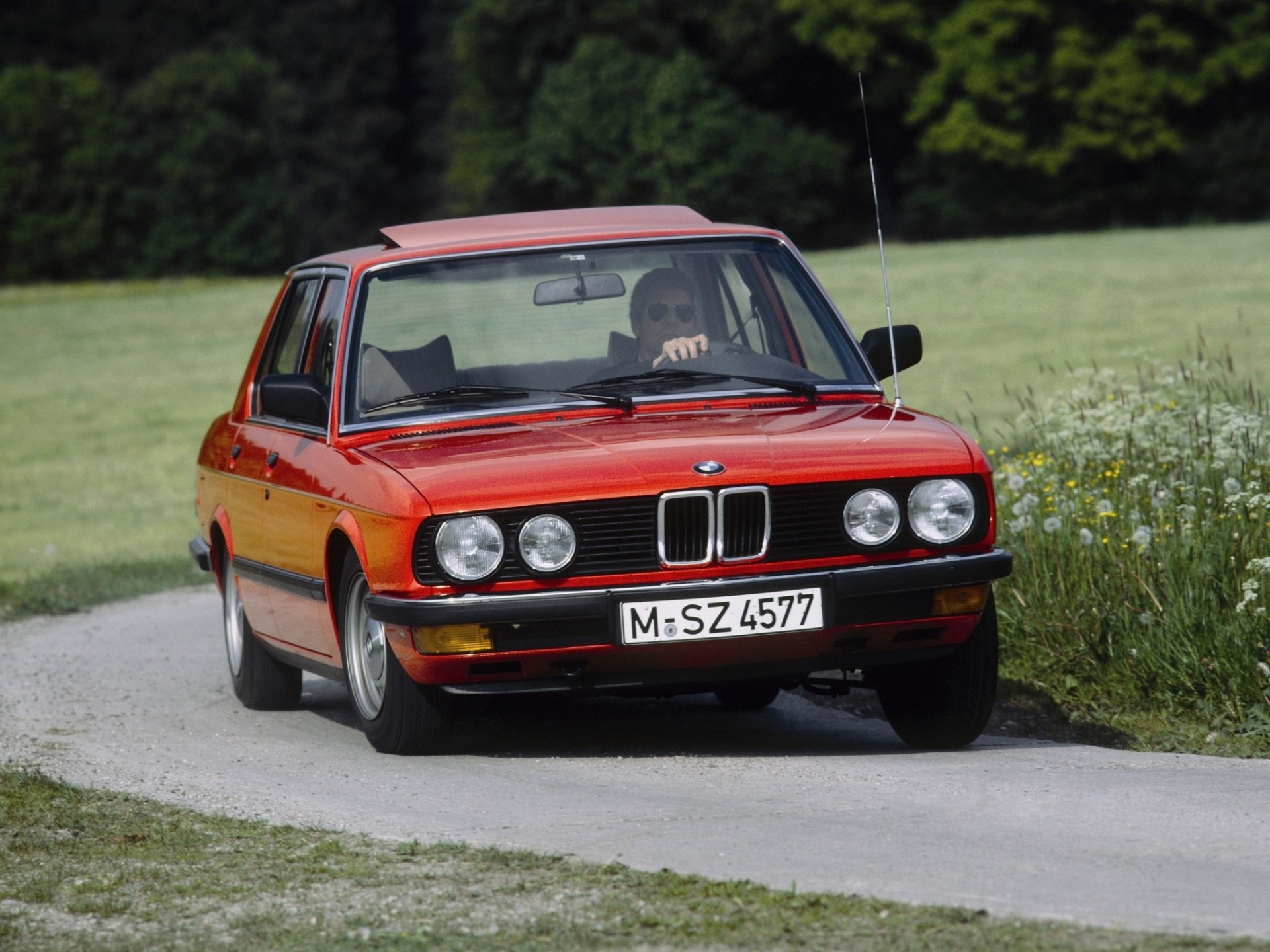 Bmw 524 Wallpapers