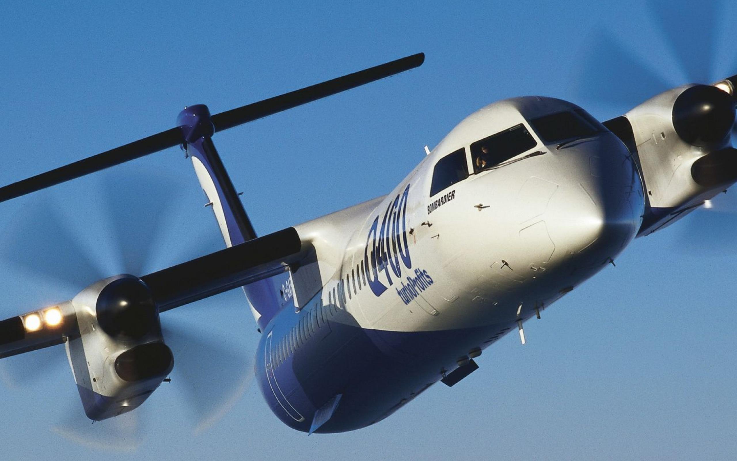 Bombardier Dash 8 Wallpapers