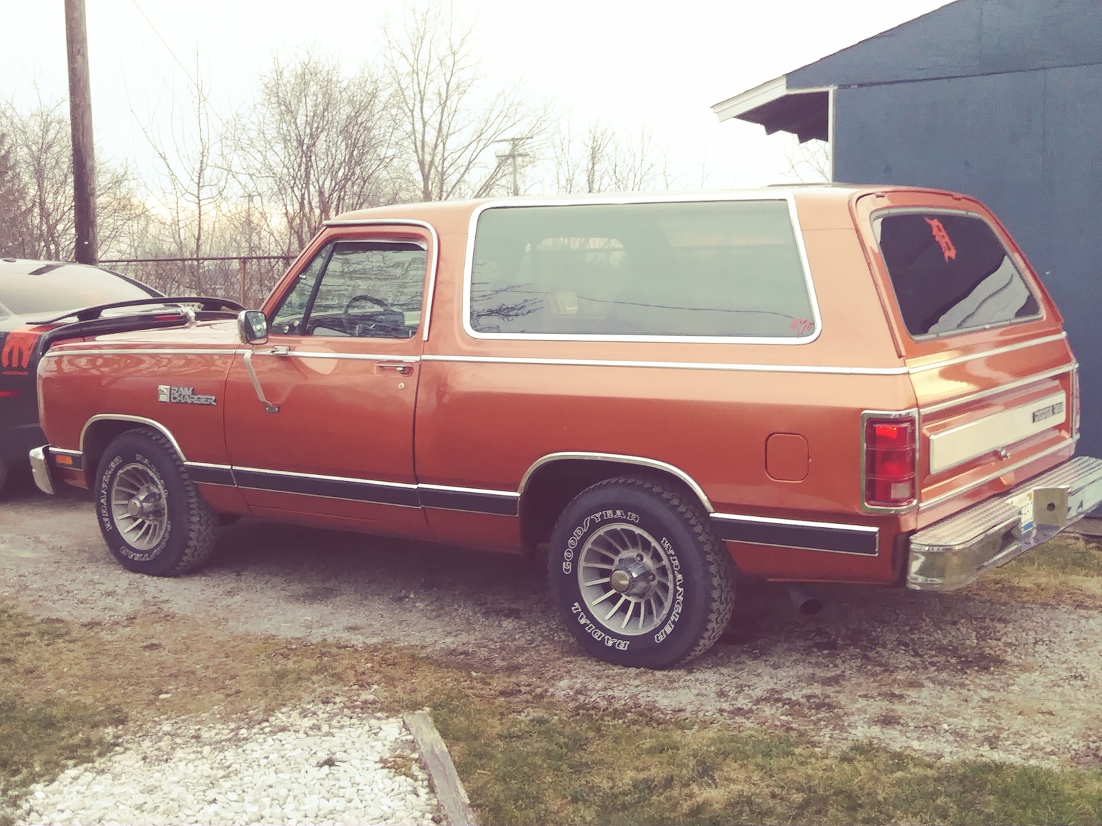 Dodge Ramcharger Wallpapers