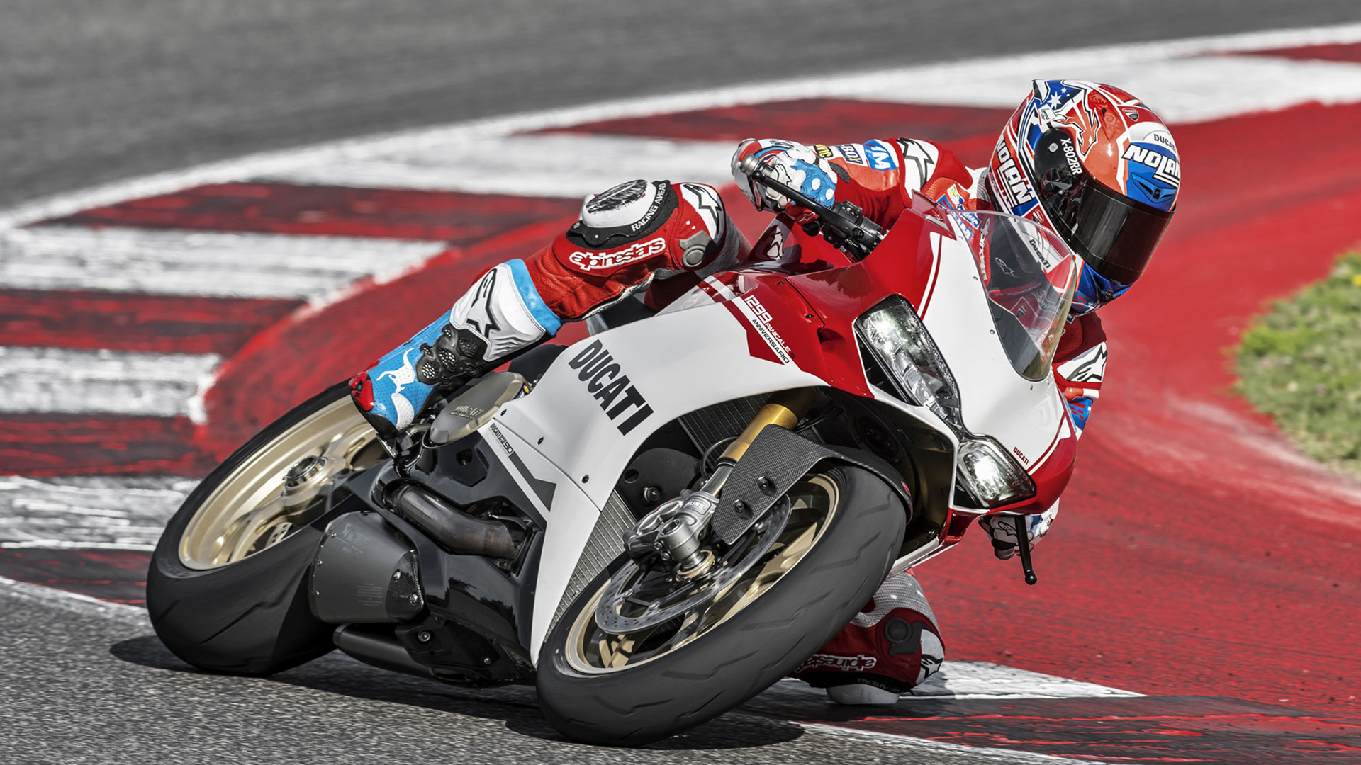 Ducati 1299 Panigale Wallpapers