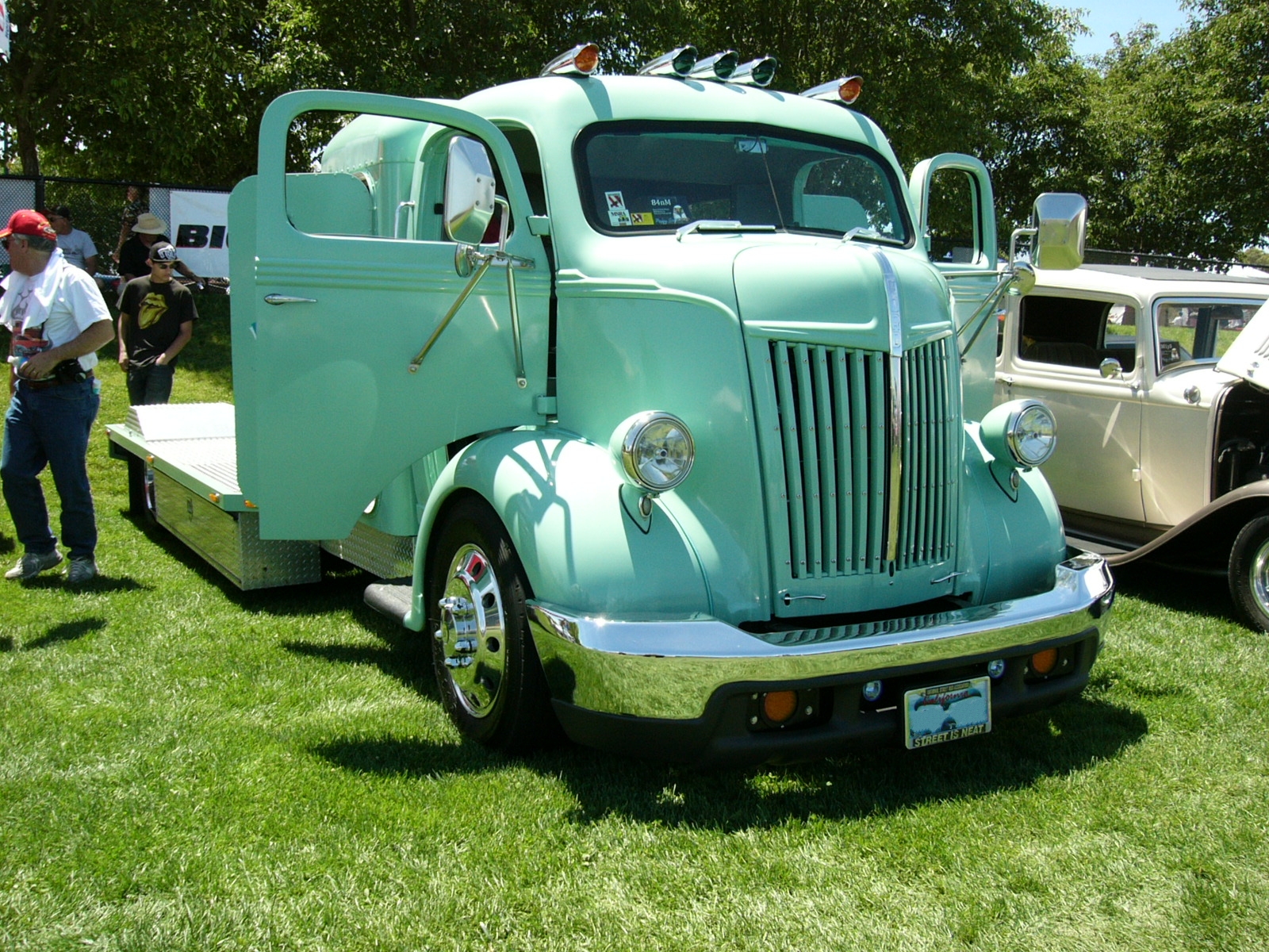 Ford Coe Wallpapers