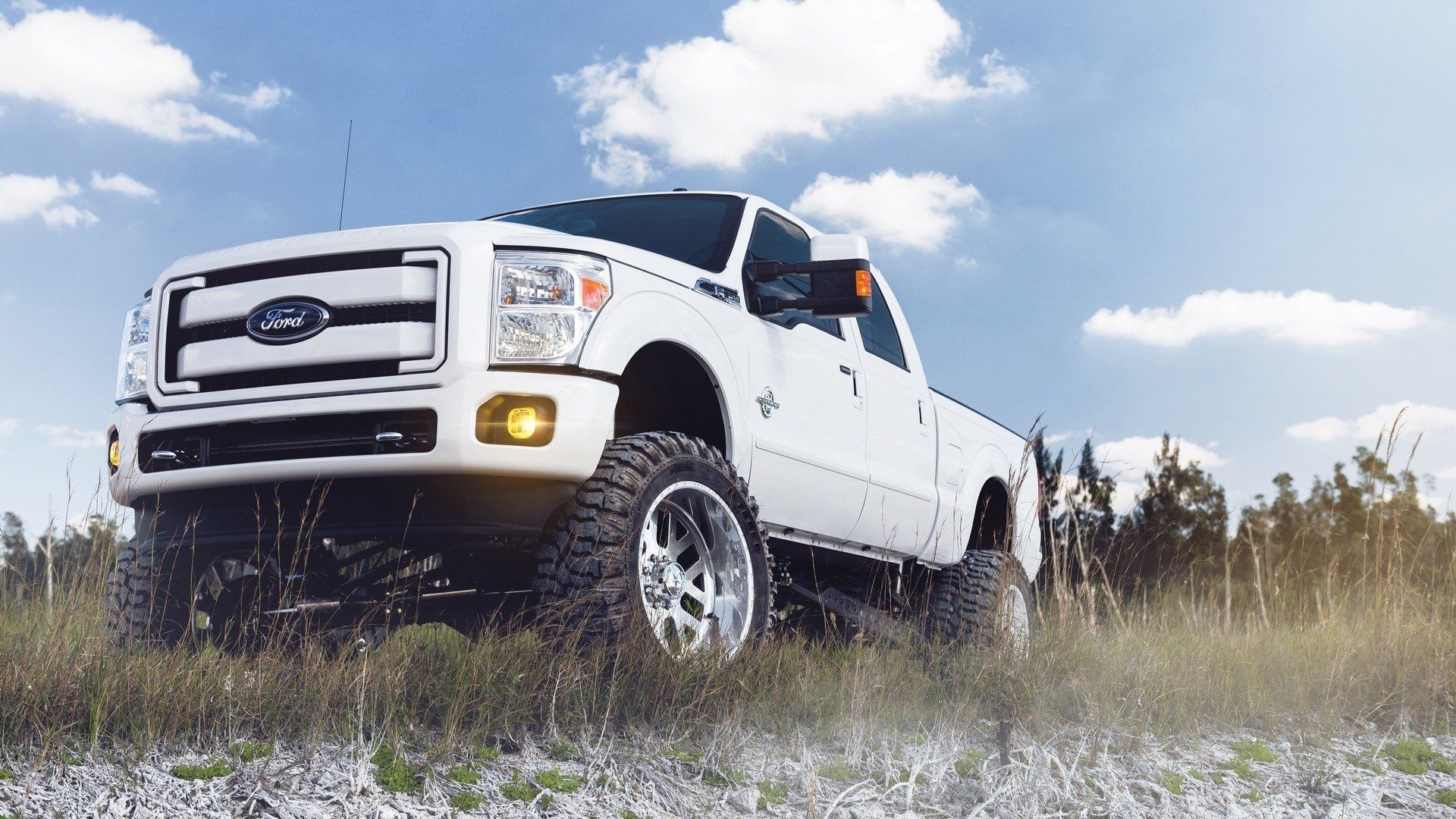 Ford F-250 Super Chief Wallpapers
