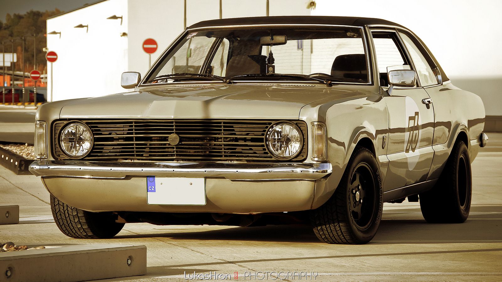 Ford Taunus Wallpapers