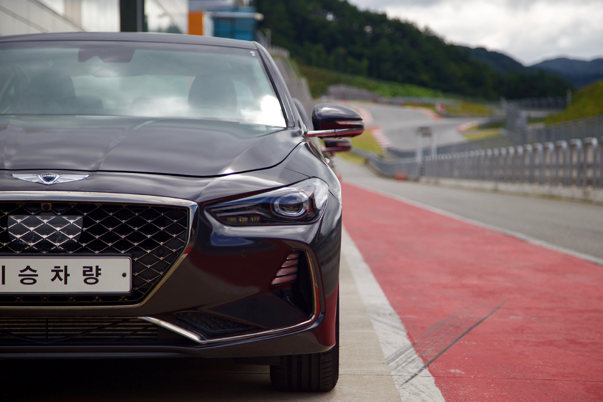 Genesis G70 Wallpapers