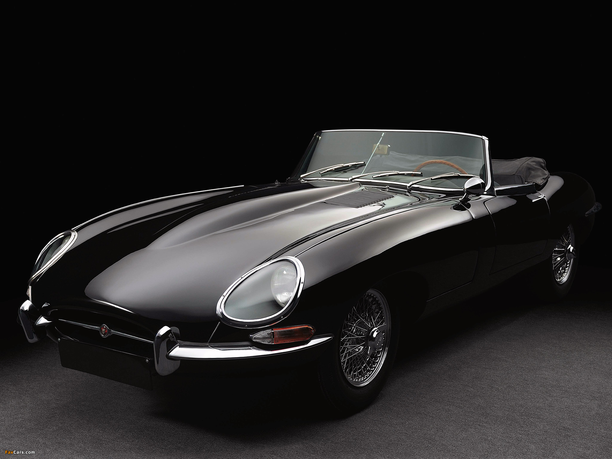 Jaguar E-Type Wallpapers