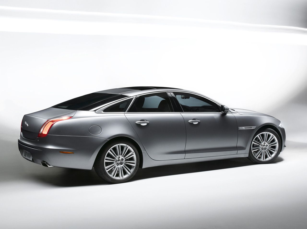 Jaguar Xj Wallpapers