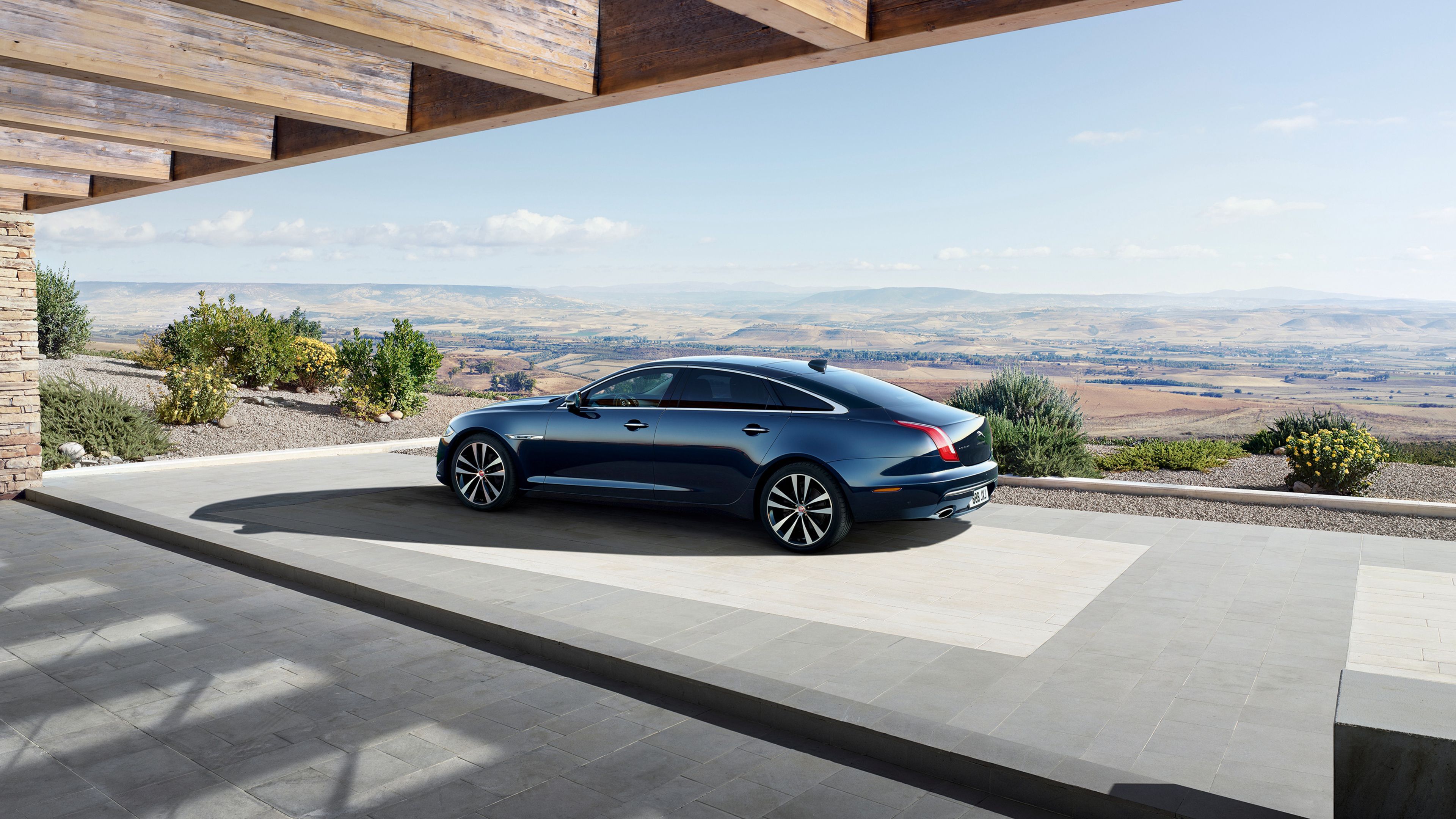 Jaguar Xj Wallpapers