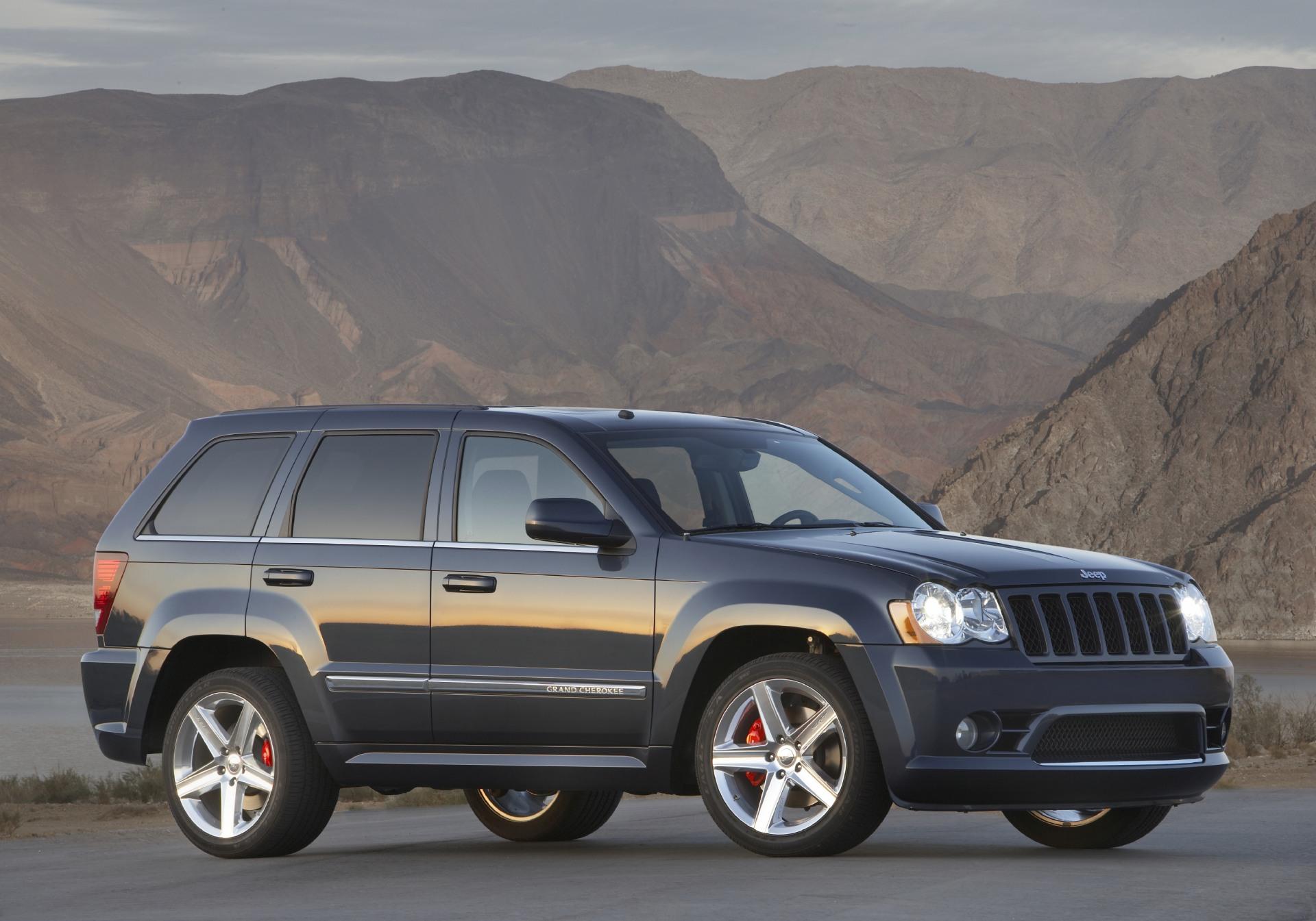 Jeep Grand Cherokee Srt8 Wallpapers