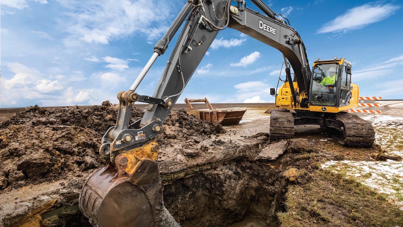 John Deere 350G Excavator Wallpapers