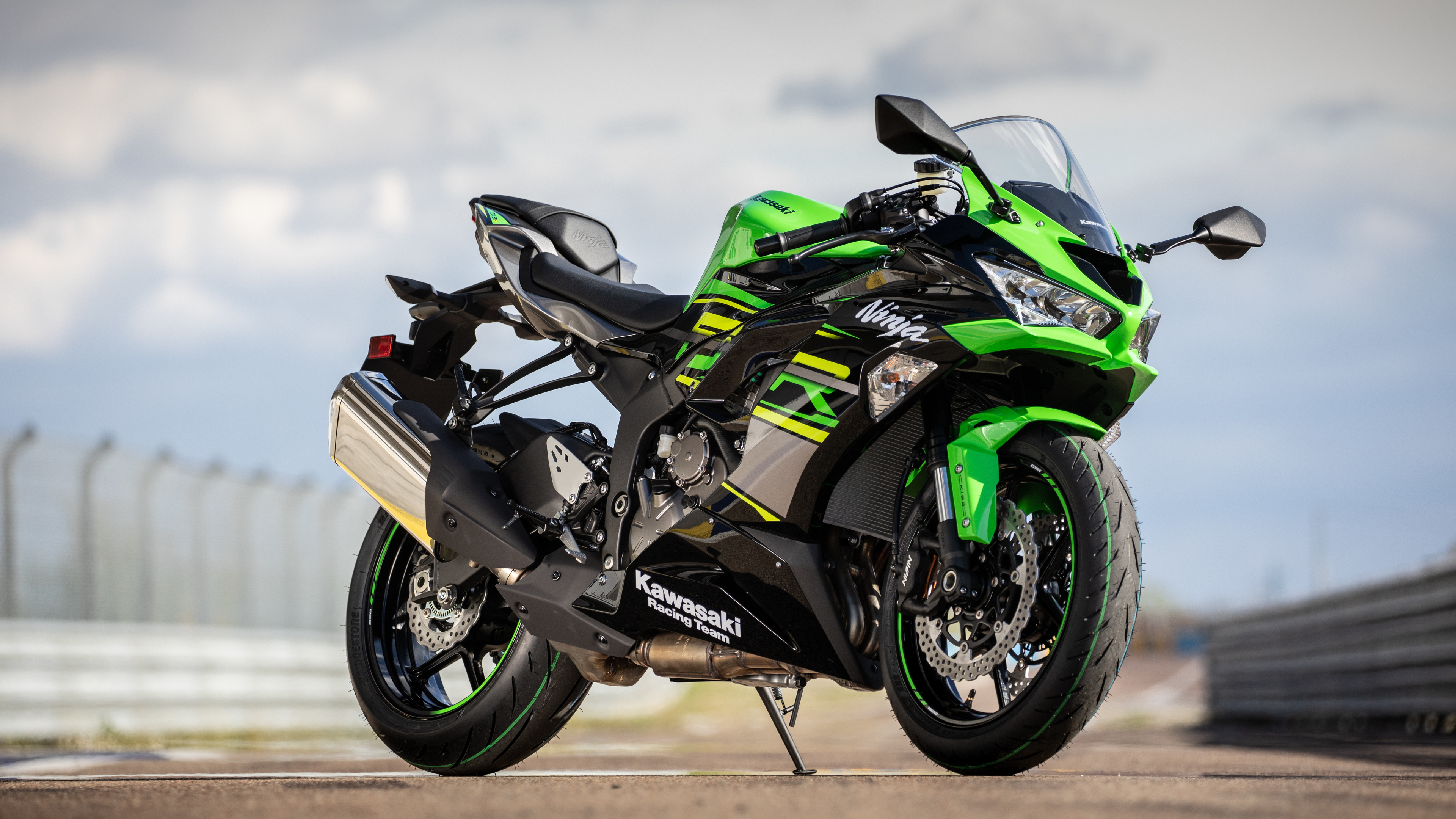 Kawasaki Ninja Zx-10R Wallpapers