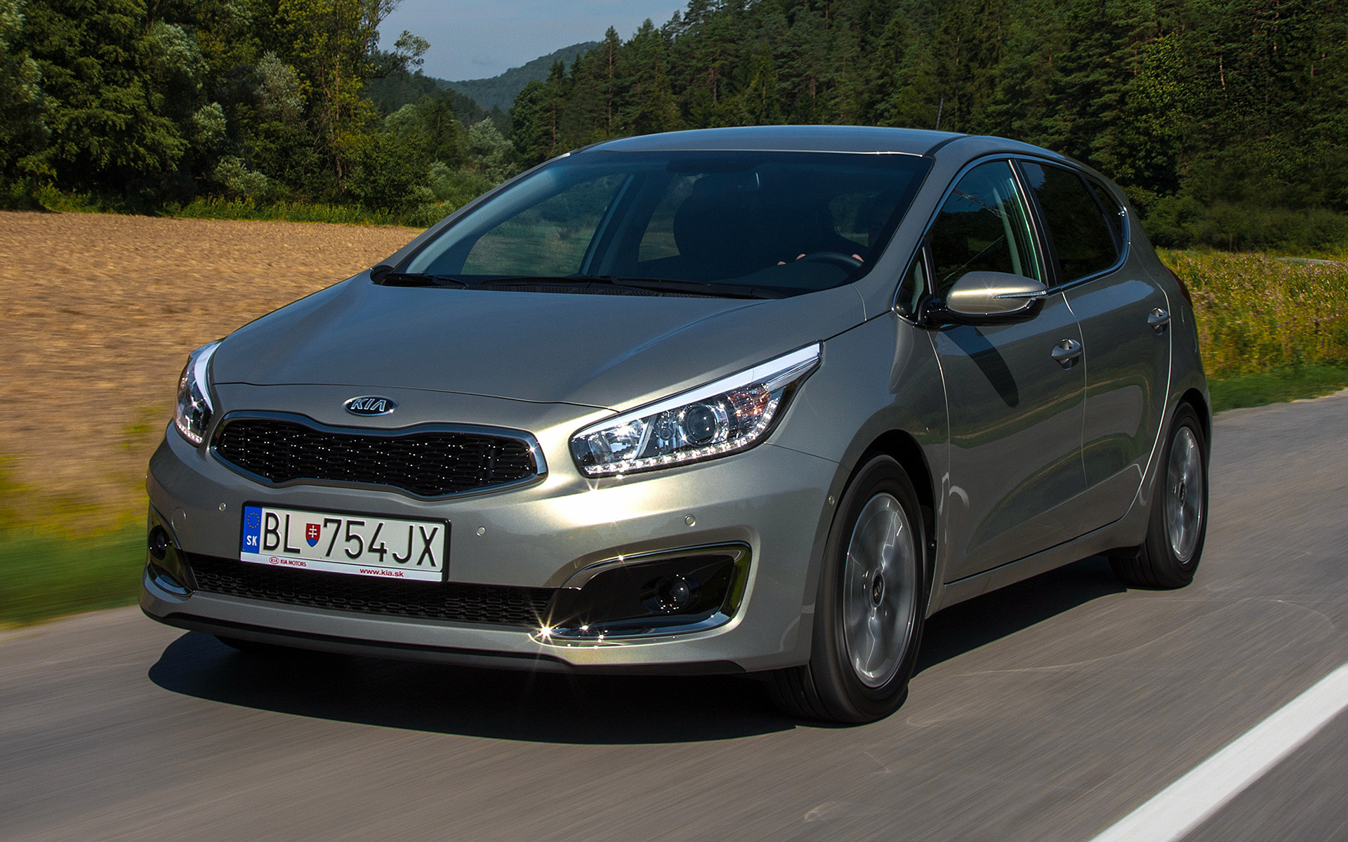 Kia Cee'D Wallpapers