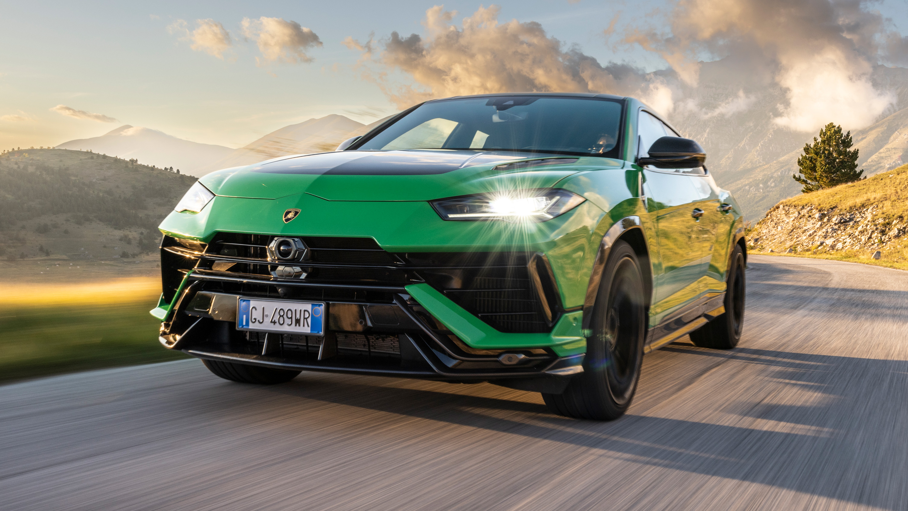 Lamborghini Urus St-X Wallpapers