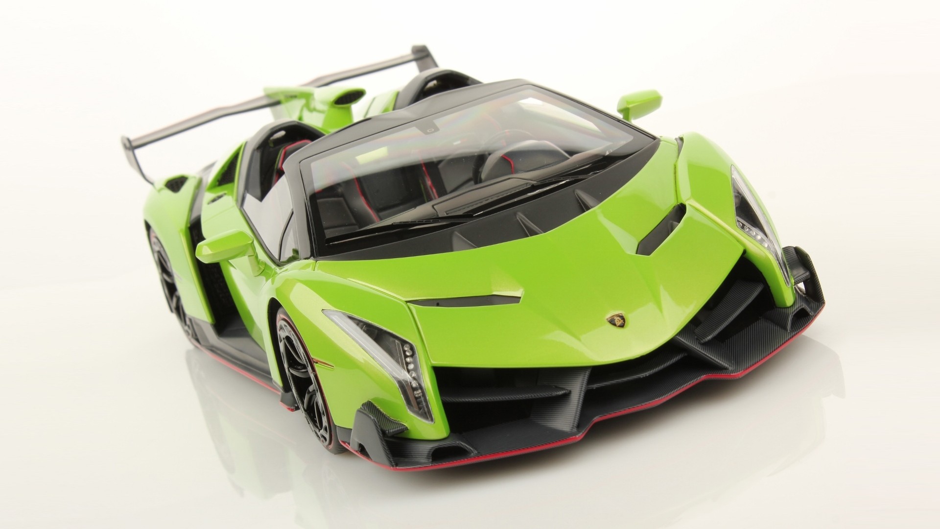 Lamborghini Veneno Roadster Wallpapers