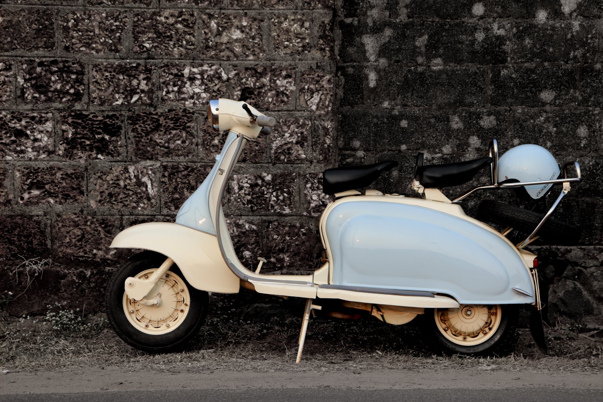 Lambretta Scooter Wallpapers