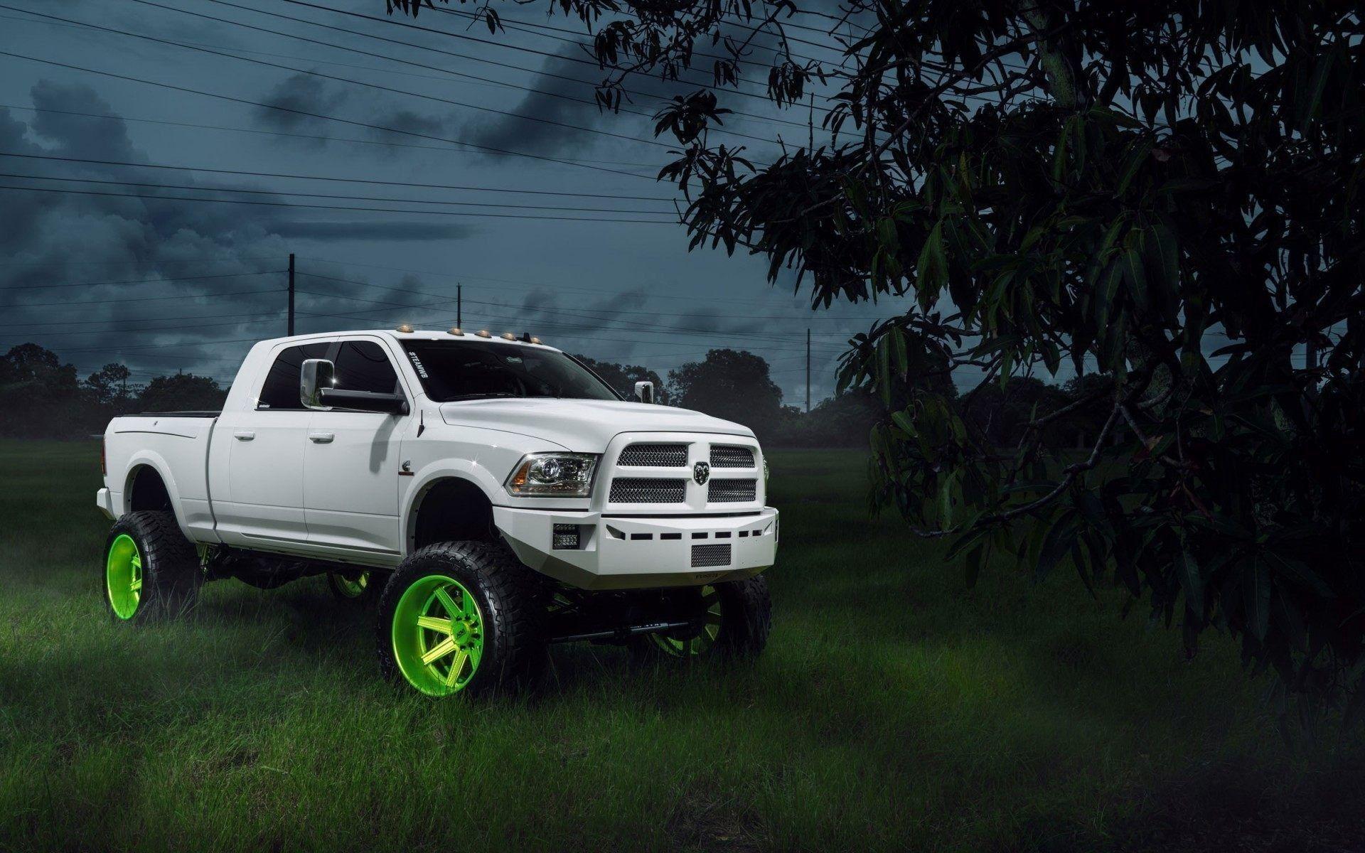 Lifted Gmc Trucks Wallpapers