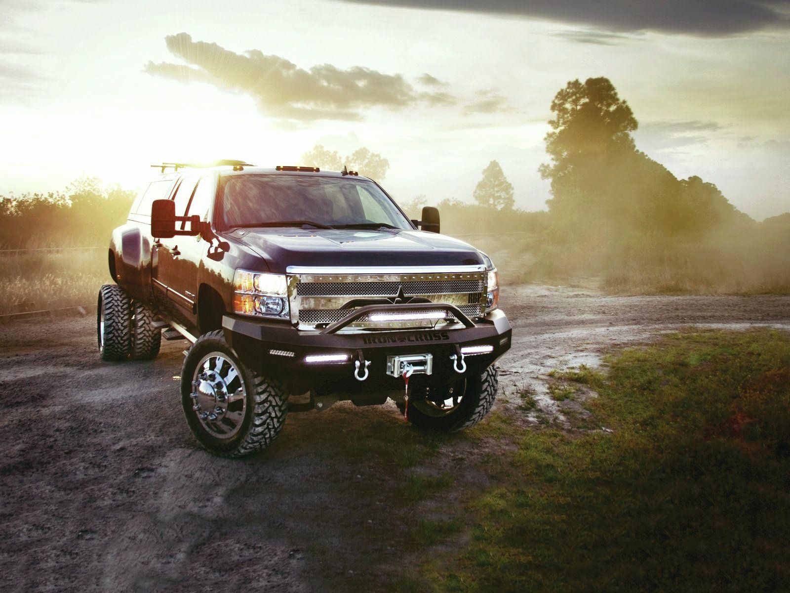 Lifted Gmc Trucks Wallpapers