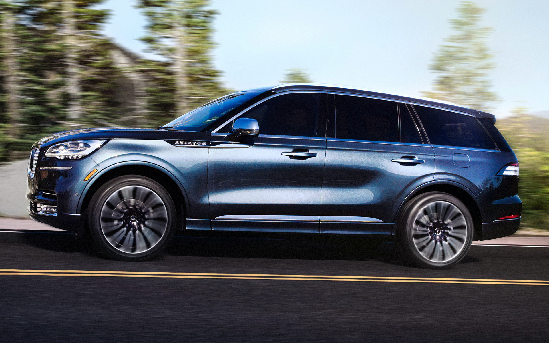 Lincoln Aviator Black Label Wallpapers