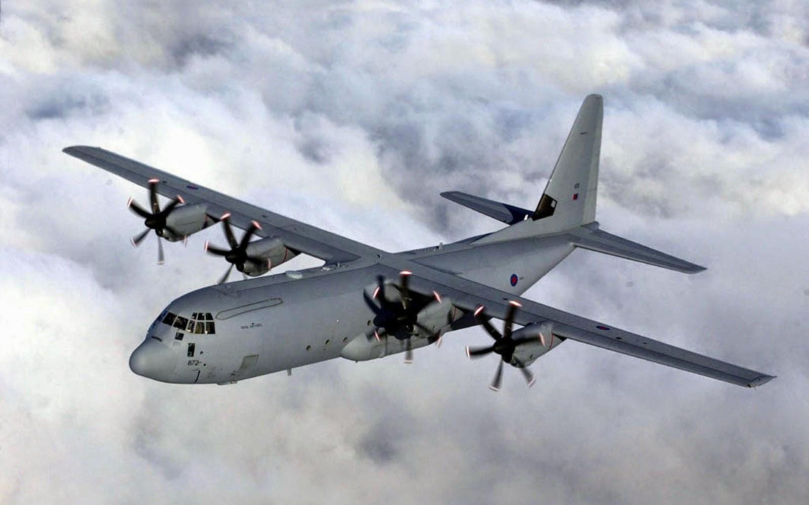 Lockheed L-100 Hercules Wallpapers