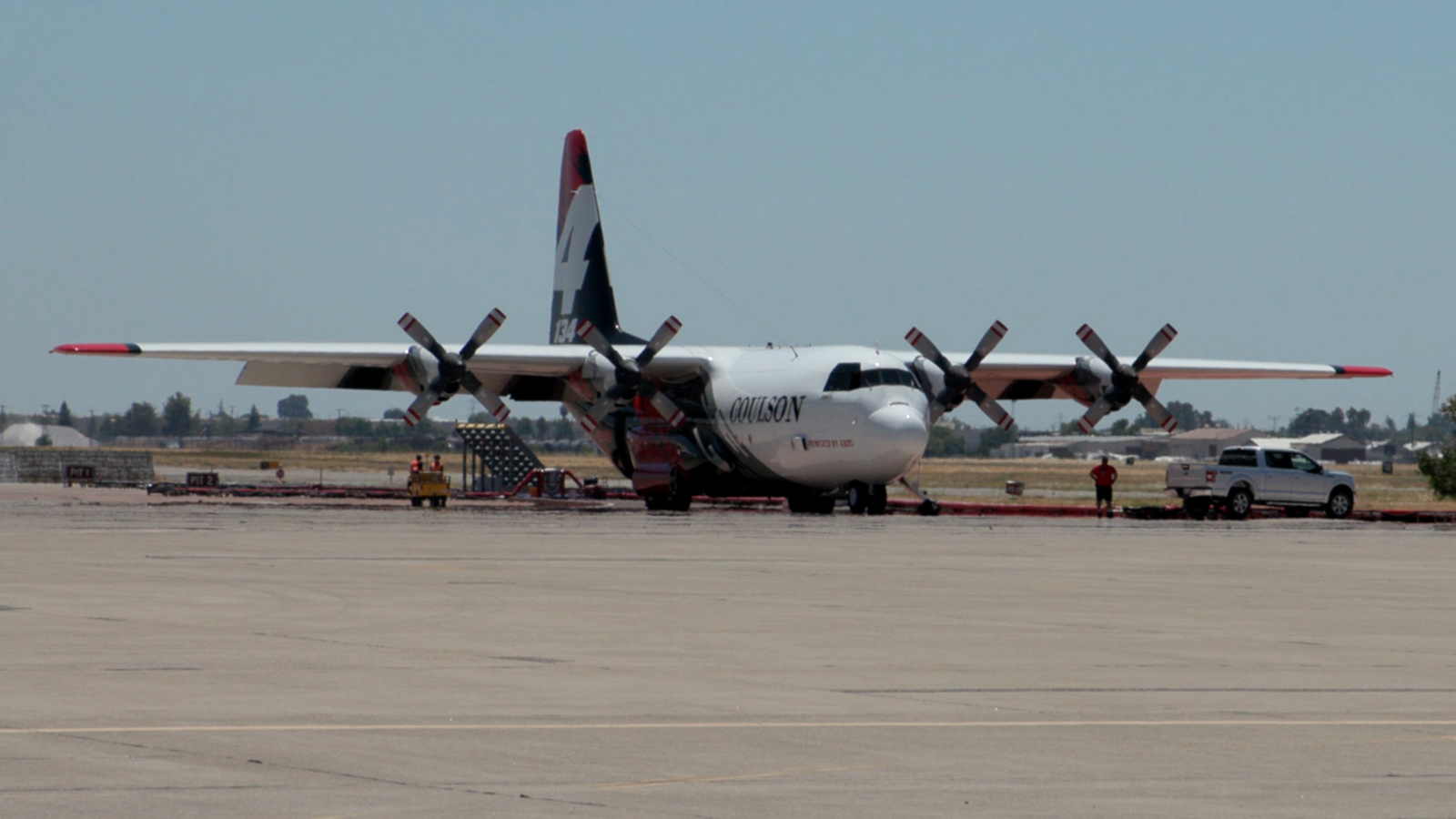 Lockheed L-100 Hercules Wallpapers