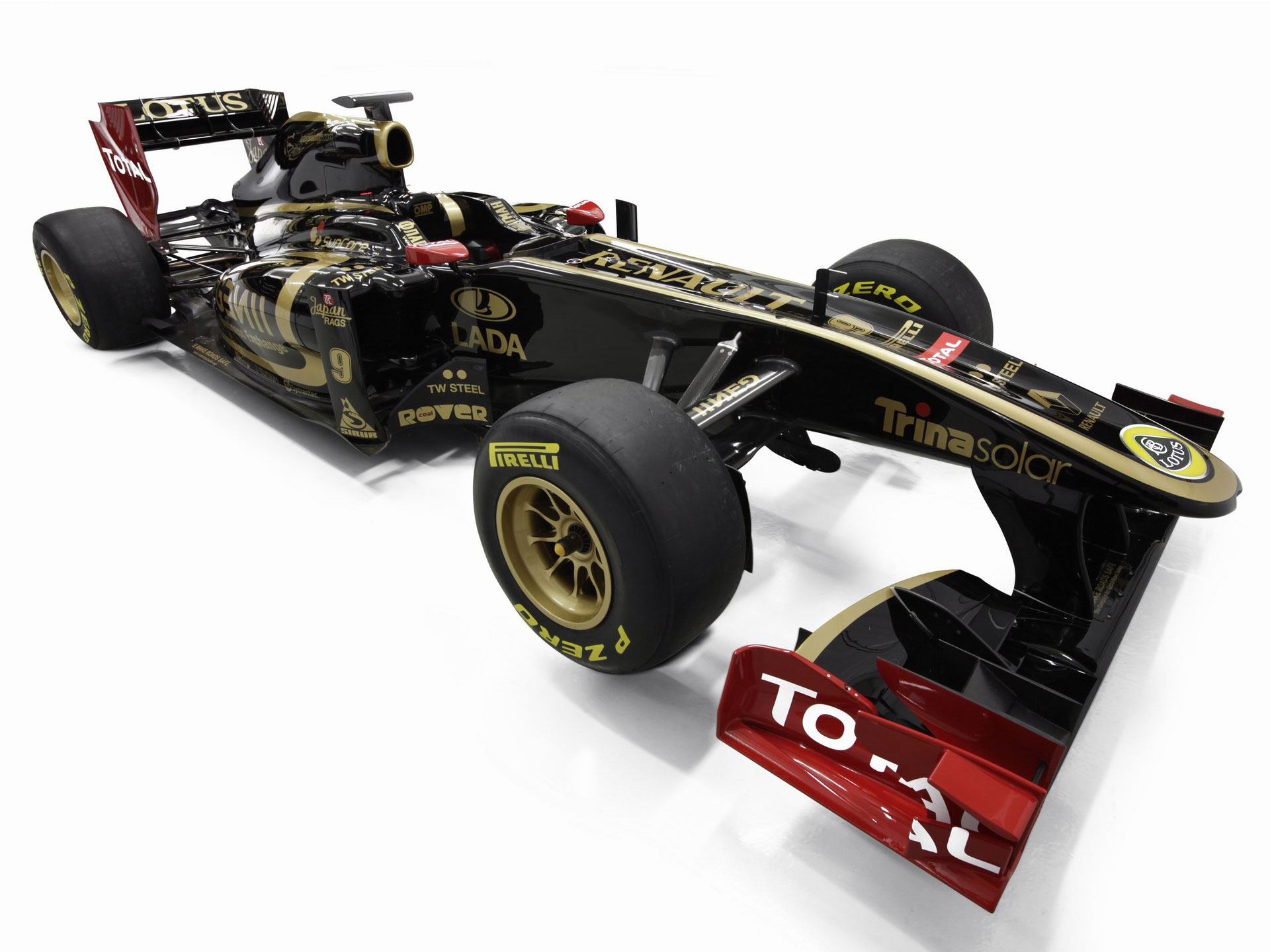 Lotus Renault R31 Wallpapers