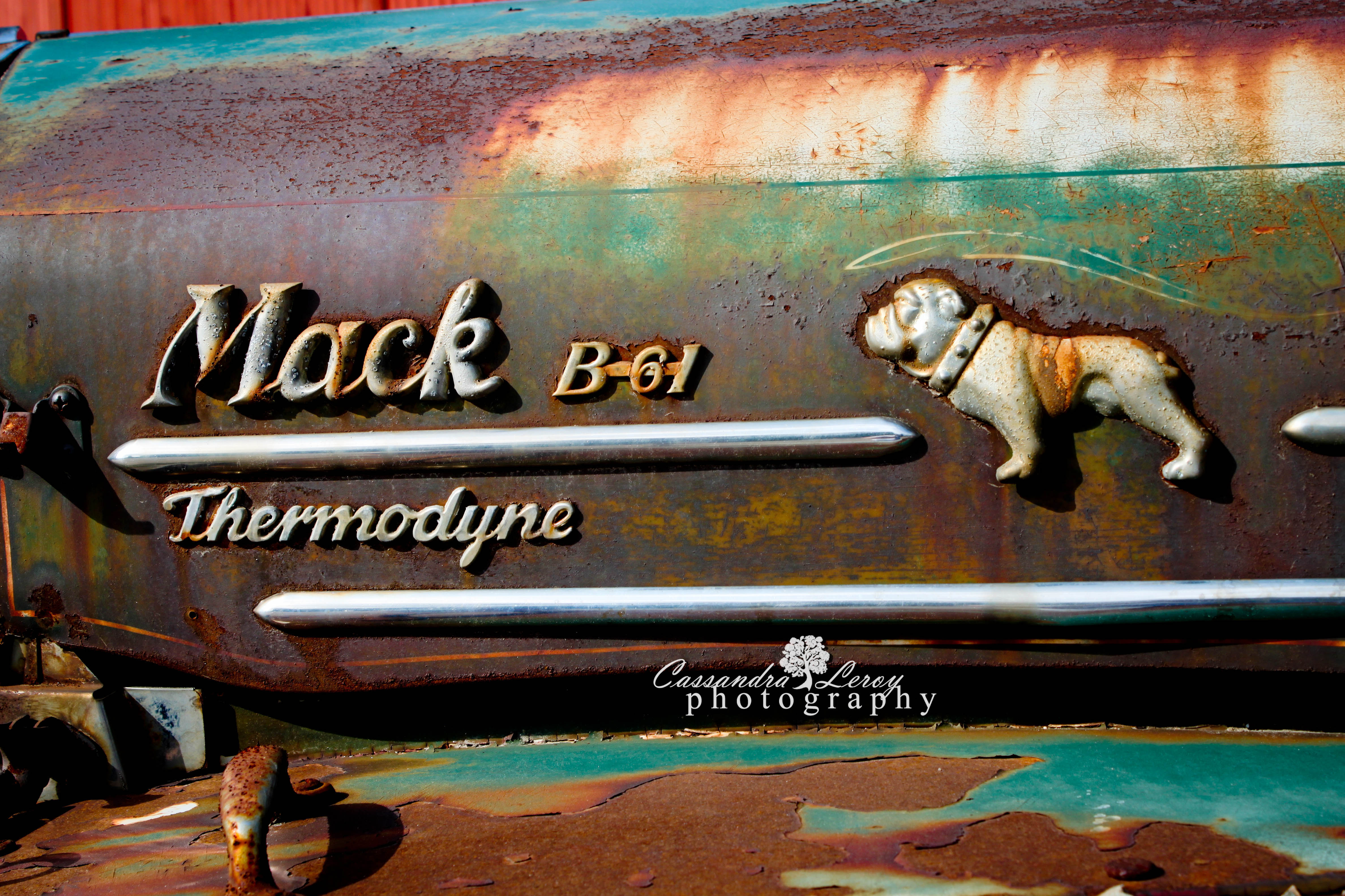 Mack B61 Wallpapers