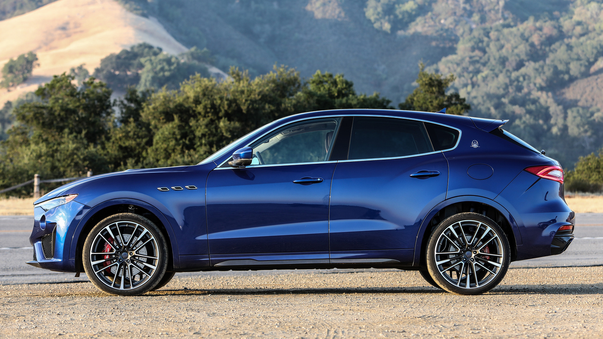 Maserati Levante Trofeo Futura Wallpapers