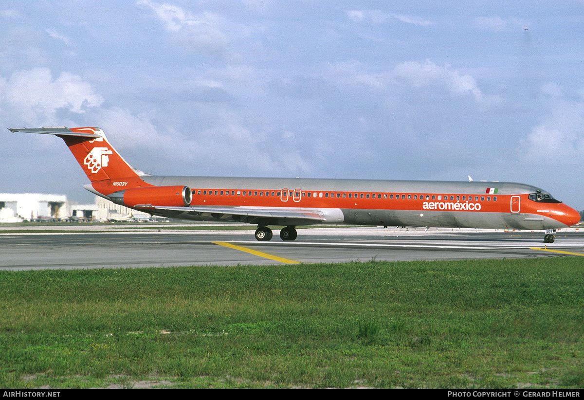 Mcdonnell Douglas Md-82 Wallpapers