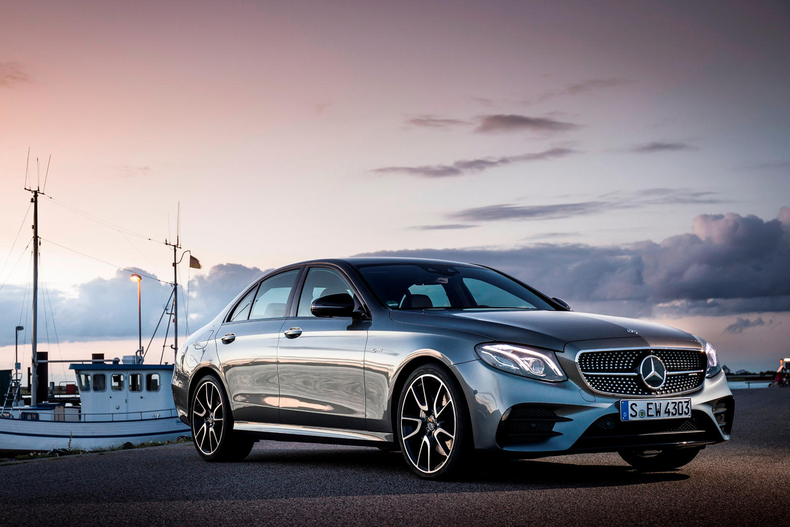 Mercedes-Amg E 43 Wallpapers